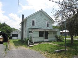 Pre-foreclosure Listing in STAPLETON AVE ONEONTA, NY 13820