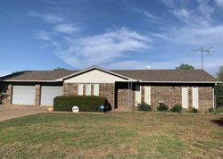 Pre-foreclosure in  WESTVIEW ST Waukomis, OK 73773