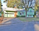 Pre-foreclosure in  NE DAVIS ST Portland, OR 97230