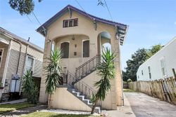 Pre-foreclosure in  BANKS ST New Orleans, LA 70119