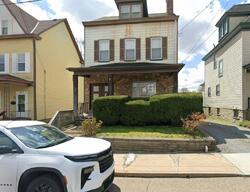 Pre-foreclosure in  E ORCHARD AVE Pittsburgh, PA 15202