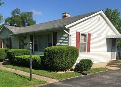 Pre-foreclosure in  W WASHINGTON ST Caseyville, IL 62232