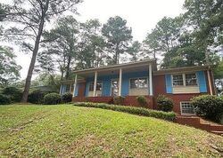 Pre-foreclosure in  HUCKLEBERRY DR Cheraw, SC 29520