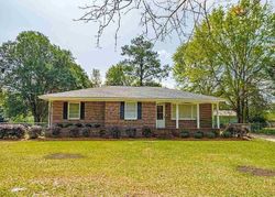 Pre-foreclosure in  GLENWOOD RD Florence, SC 29505