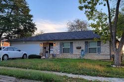 Pre-foreclosure in  E PRAIRIE VIEW RD Crowley, TX 76036