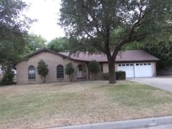 Pre-foreclosure in  WILLOWCREST DR Haltom City, TX 76117