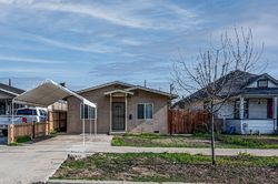 Pre-foreclosure Listing in N C ST EXETER, CA 93221