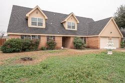 Pre-foreclosure in  MAPLE AVE Odessa, TX 79762