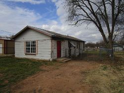 Pre-foreclosure Listing in W 3RD ST BURKBURNETT, TX 76354