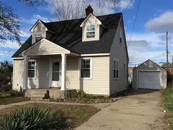 Pre-foreclosure in  HAMILTON AVE Rockford, IL 61109
