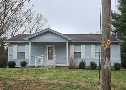 Pre-foreclosure Listing in WHITE ST SOMERSET, KY 42501