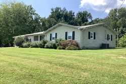 Pre-foreclosure in  US HIGHWAY 41A N Dixon, KY 42409