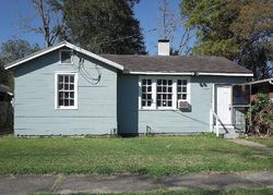 Pre-foreclosure in  W 9TH ST Jacksonville, FL 32209