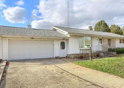 Pre-foreclosure in  LAKEVIEW BLVD Warsaw, IN 46580