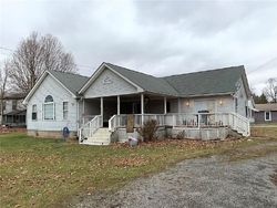 Pre-foreclosure in  WHITLOCK AVE Crawfordsville, IN 47933