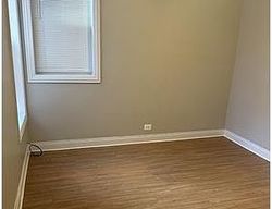Pre-foreclosure in  S PARNELL AVE Chicago, IL 60621