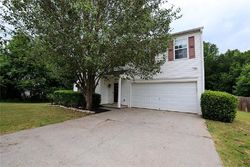 Pre-foreclosure in  GLENABBEY DR NW Cartersville, GA 30120