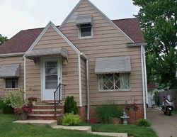 Pre-foreclosure in  RUSSELL AVE Cleveland, OH 44134