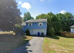 Pre-foreclosure in  MEADOWVIEW DR Torrington, CT 06790