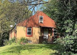 Pre-foreclosure in  CANAL RD Hamilton, OH 45011
