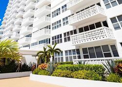 Pre-foreclosure in  GALT OCEAN DR  Fort Lauderdale, FL 33308