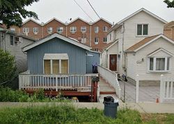 Pre-foreclosure in  DAVIS AVE Bronx, NY 10465