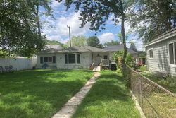 Pre-foreclosure in  WEAVERTON Rochester, MI 48307