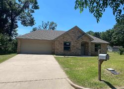 Pre-foreclosure in  N WHITTEN AVE Tyler, TX 75702