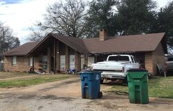  N Sherwood Dr, Overton TX