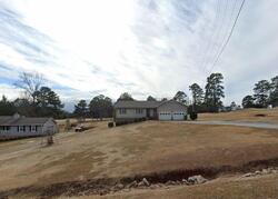 Pre-foreclosure in  KELTNER AVE Spartanburg, SC 29302