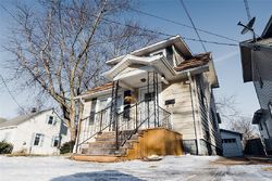 Pre-foreclosure in  W 32ND ST Erie, PA 16508