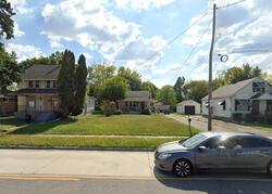 Pre-foreclosure in  W 21ST ST Lorain, OH 44052