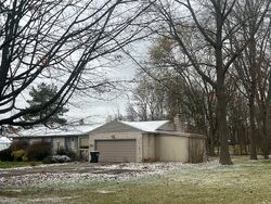 Pre-foreclosure in  RUE HELENA ST Louisville, OH 44641