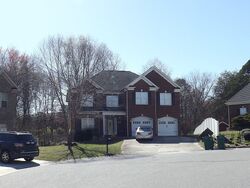 Pre-foreclosure in  BOYER DR Clemmons, NC 27012