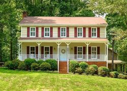 Pre-foreclosure in  GLENACRE DR Kernersville, NC 27284