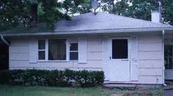 Pre-foreclosure in  FLOYD RD S Shirley, NY 11967
