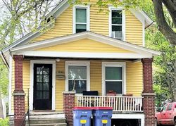 Pre-foreclosure in  QUARRY AVE NW Grand Rapids, MI 49504