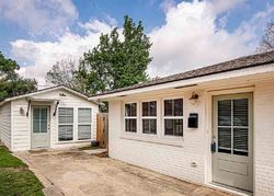 Pre-foreclosure in  STEELE BLVD Baton Rouge, LA 70806