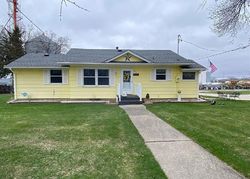 Pre-foreclosure Listing in 8TH AVE N CLEAR LAKE, IA 50428