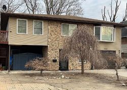 Pre-foreclosure in  S 7TH ST Burlington, IA 52601