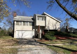 Pre-foreclosure in  FOUNTAINBLEAU DR Hazel Crest, IL 60429