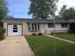 Pre-foreclosure in  VARONEN AVE Waukegan, IL 60087