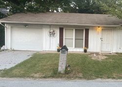 Pre-foreclosure in  S FRIEDLINE DR Carbondale, IL 62901