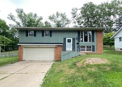 Pre-foreclosure in  N HAMILTON RD Peoria, IL 61614