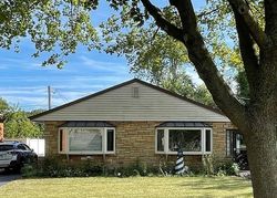 Pre-foreclosure in  PELL ST Westchester, IL 60154