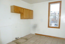 Pre-foreclosure in  S CHAMPLAIN AVE Chicago, IL 60628