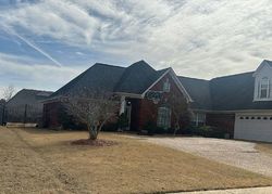 Pre-foreclosure in  ALIXS DR Memphis, TN 38125