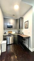 Pre-foreclosure in  W 45TH ST R New York, NY 10036