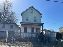 Pre-foreclosure in  CAMBRIDGE AVE Camden, NJ 08105