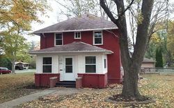 Pre-foreclosure in  E JACKSON ST Belvidere, IL 61008